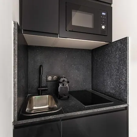 Charming - 2p - Exhibitions Park